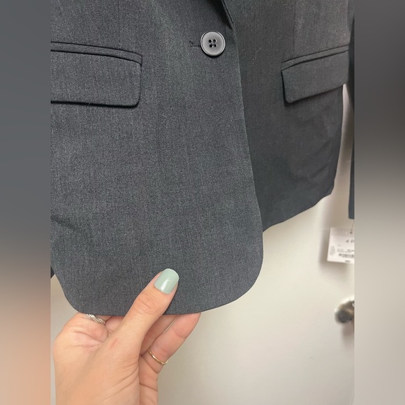 NWT Liz Claiborne Women’s Charcoal Blazer 4P - Picture 2 of 7